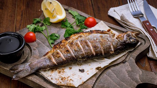 5 Jenis Ikan yang Boleh Dimakan Penderita Kolesterol